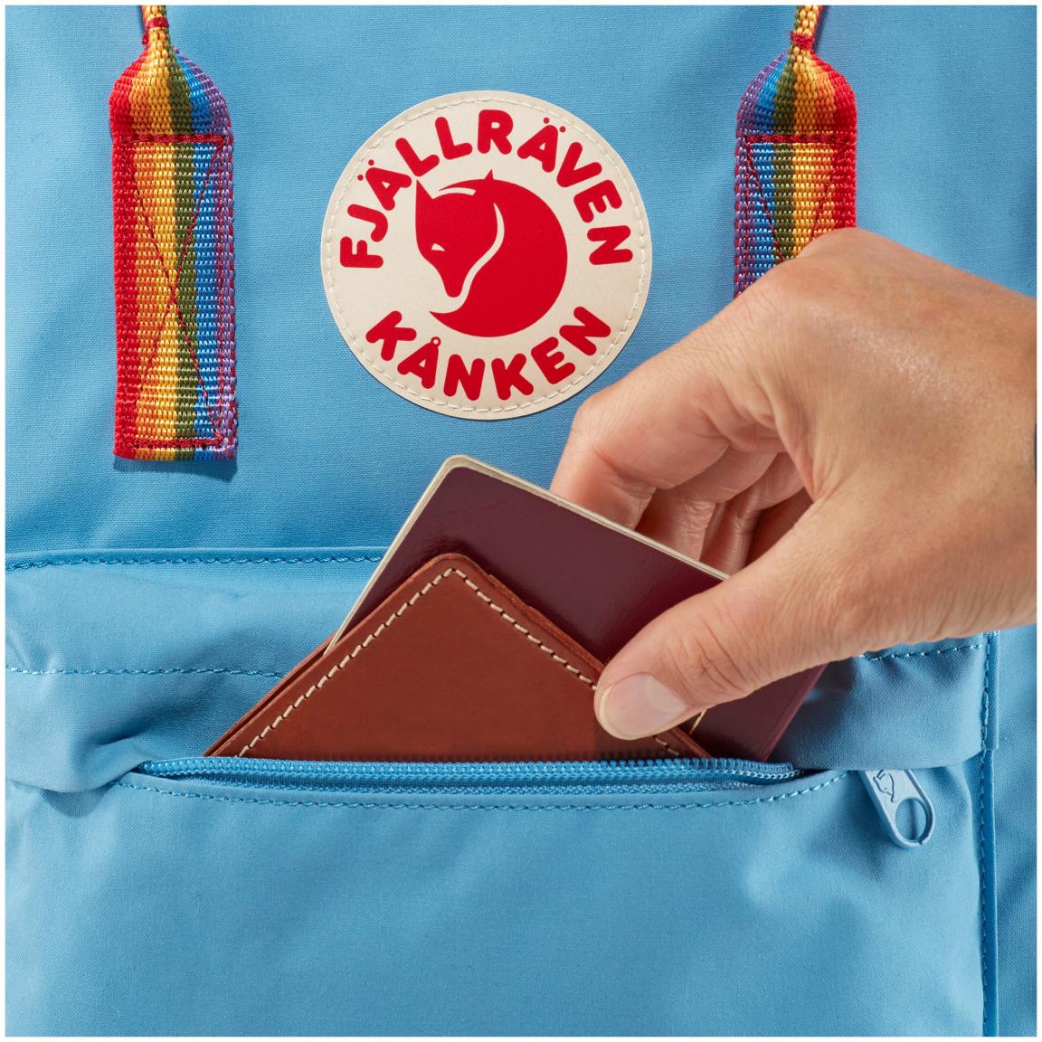 weinroter Freizeitrucksack Fjällräven Kanken Blackberry