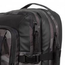 Jugendrucksack CNNCT Camo Eastpak Tecum L Tarnfarben