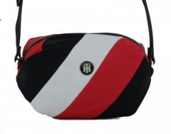 Crossover Täschchen Tommy Hilfiger Poppy Soft Crossover Monogramm Crossover Täschchen Tommy Hilfiger Poppy Soft Crossover Monogramm