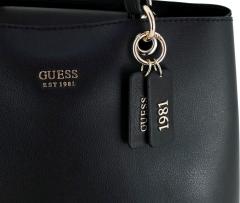 Shopper Guess Eco Mia Black Goldfarbener Metallcharme Nachhaltig 
