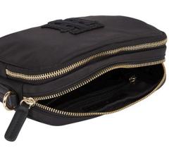Nylon Crossovertasche Hilfiger Poppy schwarz Applique TH