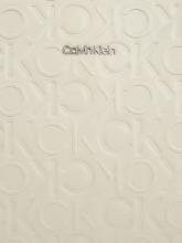 Schultertasche Monogrammprägung Calvin Klein CK Must Xbody Stoney Beige