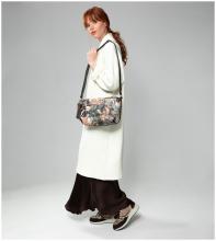 feminine Schultertasche Kettenhenkel Anekke Shoen Padded Kunstdruck