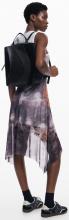 schwarzer Backpack Kahlo Desigual rockig Nieten Wave