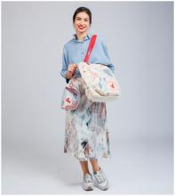 große Henkeltasche Anekke Alma Ole beige Hände Baumwolle