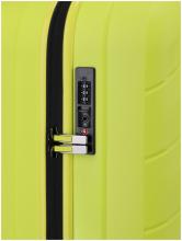 Bordkoffer Travelite Burano 4w Trolley S 55cm Apple Green Hartschale