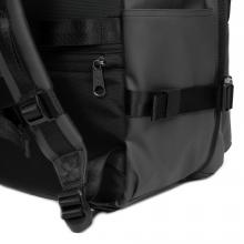 Eastpak beschichteter Handgepäck Rucksack Cabin PakR Tarp Black