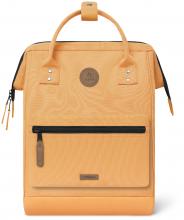 Cabaia fröhlicher Outdoorrucksack orange Omis nachhaltig Adventurer Medium