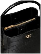 extravagante Kurzgrifftasche Calvin Klein Croc Bucket With Strap Black