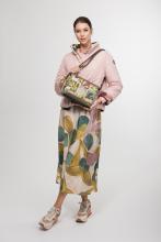 Schultertasche Anekke Muse Amphora bestickt farbenfroh dreigeteilt