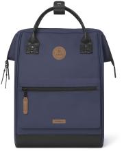 dunkelblauer Wanderrucksack Cabaia Adventurer Pau Medium wasserabweisend