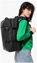 Travelpack Tarp Black Eastpak Reisetasche mit Rucksackfunktion Beschichtung