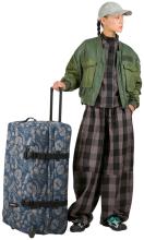 Eastpak Reisetaschentrolley Tranverz L Brize Blue Beige Palmenblätter