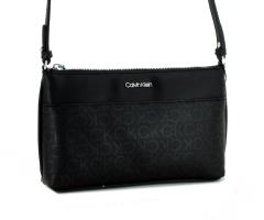 Monogrammprint schwarze Umhängetasche CK Must Crossbody Calvin Klein